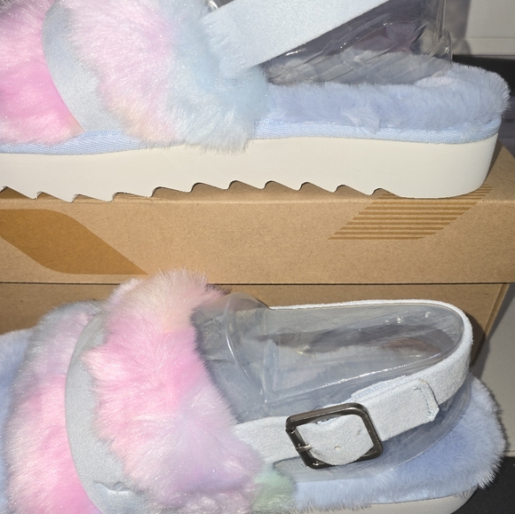 Koolaburra by Ugg multi color slipper/sandals, size 8-new w/box - Picture 8 of 8